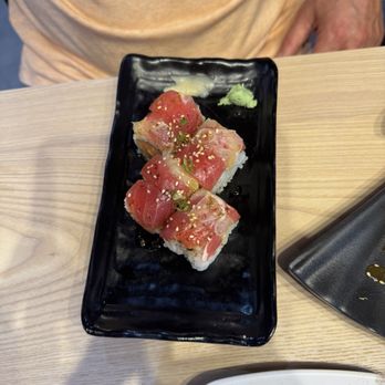 Sushi Mon By Sky - Beautiful and Hawaiian Roll - Sushi Bars Near Me - Roseville, California Sushi Mon By Sky - Beautiful and Hawaiian Roll - Sushi Bars Near Me - Roseville, California