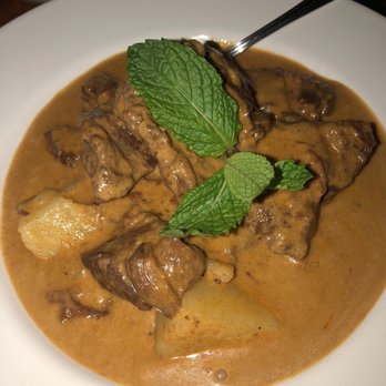 Rangoon Burmese Kitchen - Coconut beef curry - Burmese Near Me - Honolulu, Hawaii Rangoon Burmese Kitchen - Coconut beef curry - Burmese Near Me - Honolulu, Hawaii