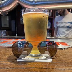 Sidelines Sports Bar & Grill