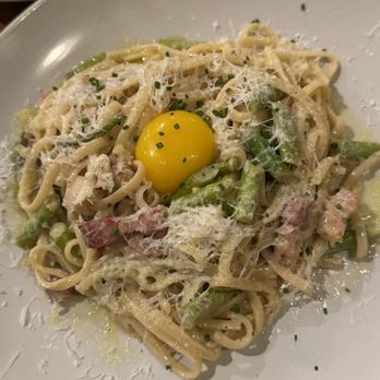 Trellis - Carbonara - Wine Bars Near Me - Dundee, Oregon