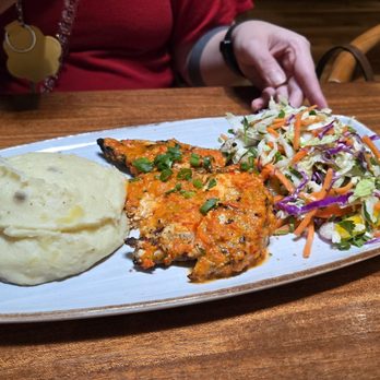 GRANVILLE - DineLA- spicy chicken with piri piri sauce - New American Near Me - Burbank, California GRANVILLE - DineLA- spicy chicken with piri piri sauce - New American Near Me - Burbank, California