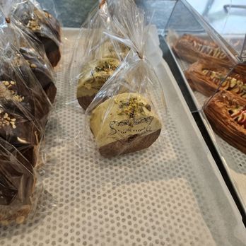 Confections - Cronuts - Coffee & Tea Near Me - Suwanee, Georgia