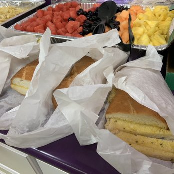 BounceU Orange - Garlic bread & fruits 2.10.23 - Kids Activities Near Me - Orange, California