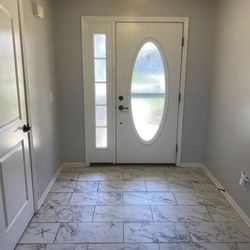 CFC Home Renovations - Porcelain tile entryway