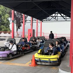 Yakima Family Fun Center - Family race day!