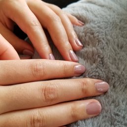 Loved my shellac nails! It usually lasts for 8 weeks (to the point my nails are too long)