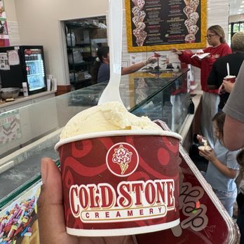 Cold Stone Creamery - Ice Cream & Frozen Yogurt Near Me - Maple Grove, Minnesota