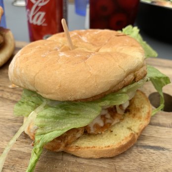 Restaurant Alpina - Grilled chicken sandwich - Pizza Near Me - Gatineau, Quebec Restaurant Alpina - Grilled chicken sandwich - Pizza Near Me - Gatineau, Quebec