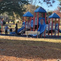 Branch Hollow Park - Playground