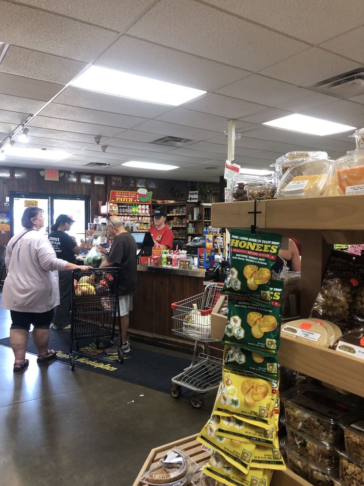 Chuppa's Marketplace