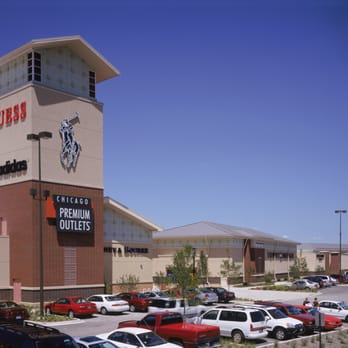 Chicago Premium Outlets - Shopping Centers Near Me - Aurora, Illinois