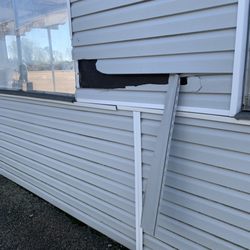 Aviator Golf Center - Broken walls