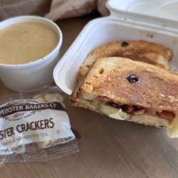 The Soupery - Soup and grilled cheese