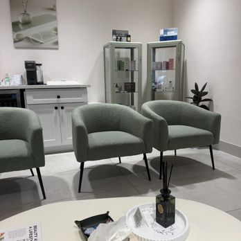 MeSO Medspa - Waiting Room - Skin Care Near Me - Anaheim, California MeSO Medspa - Waiting Room - Skin Care Near Me - Anaheim, California
