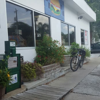 T-Rays - Exterior - American Near Me - Fernandina Beach, Florida