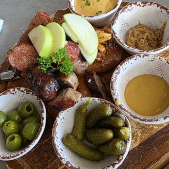 Maple Street Eatery - Bars Near Me - Livermore, California Maple Street Eatery - Bars Near Me - Livermore, California
