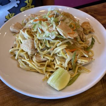 Lasang Pinoy - Noodles.....boring - Filipino Near Me - Rogers, Arkansas