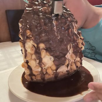 Gibsons Bar & Steakhouse - Turtle cake with 1/4 gallon of ice cream - Steakhouses Near Me - Chicago, Illinois