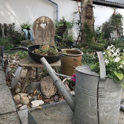 Zum Kommandanten - Biergartenkultur mal anders
