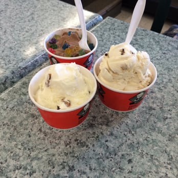 Ron's Gourmet Ice Cream - Ice Cream & Frozen Yogurt Near Me - Hyde Park, Massachusetts
