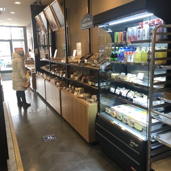 Tous Les Jours - Inside - Coffee & Tea Near Me - Naperville, Illinois