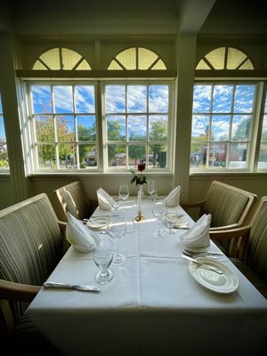 Old Surrey Restaurant by null