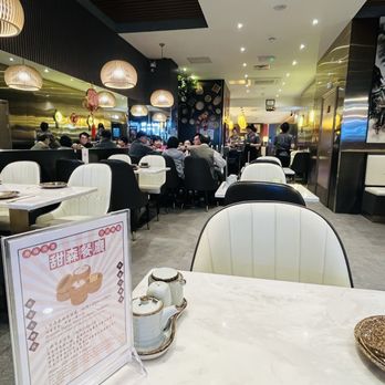 M’ Dim Sum - inside - Cantonese Near Me - Southampton, STH