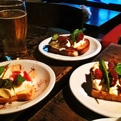 Chaco Bar - Pinta y bruscheta. 31 dias de yelp.