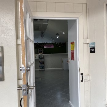 Sweet Haato - an open door leading into a room - Sandwiches Near Me - Honolulu, Hawaii Sweet Haato - an open door leading into a room - Sandwiches Near Me - Honolulu, Hawaii