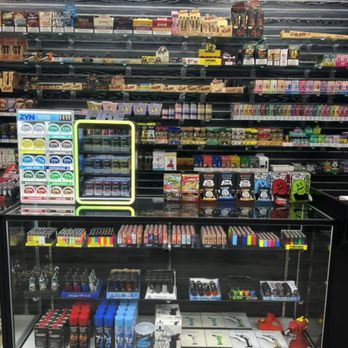 vape shop weston Fishtown District | Get all your vape needs at Vape O2! This vaporizer  store at 411 E Girard Ave. offers an extensive selection of flower,  pre-rolls, main image 1