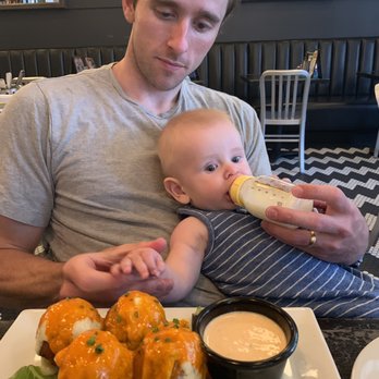 Mom's Kitchen & Bar - Buffalo Mac & Cheese Balls - Bars Near Me - Astoria, New York