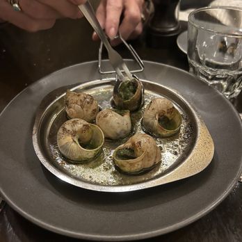 Le Sarah Bernhardt - Snails - Brasseries Near Me - Paris, 75