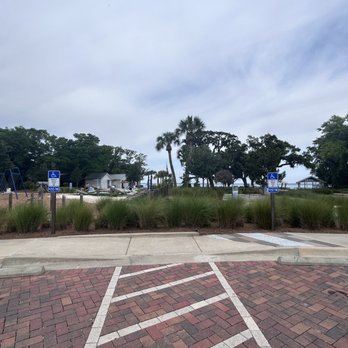 Captain Leonard Destin Park - Parks Near Me - Destin, Florida Captain Leonard Destin Park - Parks Near Me - Destin, Florida