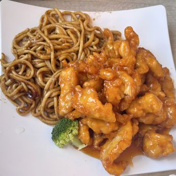 Noodles & Dumplings - Orange chicken with side noodles - Noodles Near Me - El Paso, Texas Noodles & Dumplings - Orange chicken with side noodles - Noodles Near Me - El Paso, Texas