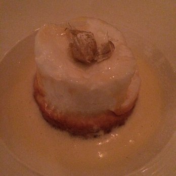 Batifole Restaurant - Boule de neige - French Near Me - Toronto, Ontario