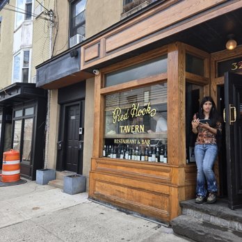 Red Hook Tavern - American Near Me - Brooklyn, New York