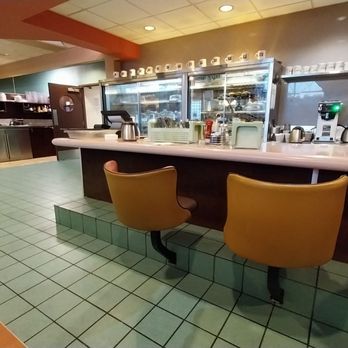Cromwell Diner - Counter - Diners Near Me - Cromwell, Connecticut Cromwell Diner - Counter - Diners Near Me - Cromwell, Connecticut