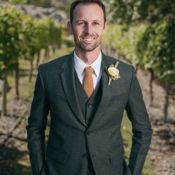 Heirloom Creatives - Groom Portrait