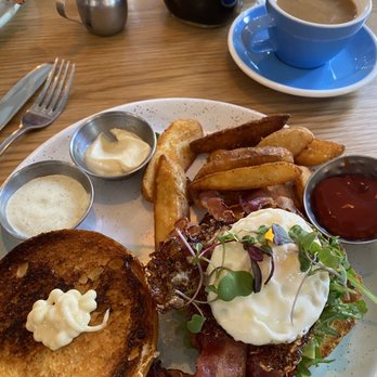 Bluestone Lane - Beautiful presentation and look. Cold eggs, cold bacon. Taste 2/10. - Coffee & Tea Near Me - Orange, California