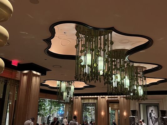 Photo of Sinatra - Las Vegas, NV, US. Chandeliers