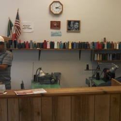 Oakwood Tailor - Tailors at work