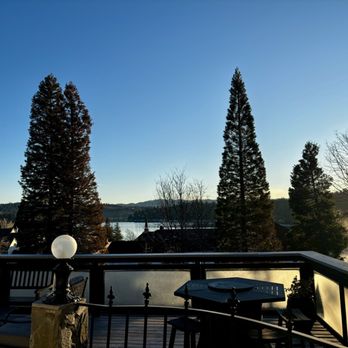 Arrowhead Lake Inn - Morning View - Resorts Near Me - Lake Arrowhead, California Arrowhead Lake Inn - Morning View - Resorts Near Me - Lake Arrowhead, California