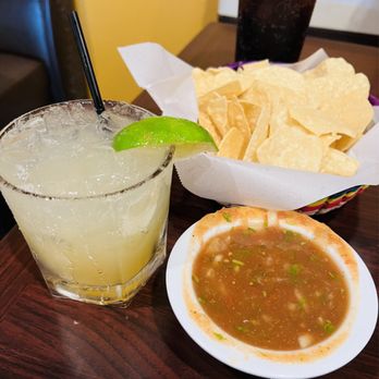 Maria's Restaurant - Peach Margarita Chips & Salsa - Mexican Near Me - Simi Valley, California Maria's Restaurant - Peach Margarita Chips & Salsa - Mexican Near Me - Simi Valley, California