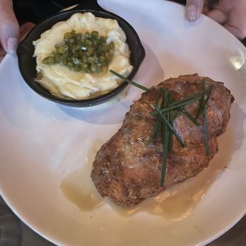 Grey Ghost - chicken and the best mashed potatoes ever! - American Near Me - Detroit, Michigan Grey Ghost - chicken and the best mashed potatoes ever! - American Near Me - Detroit, Michigan