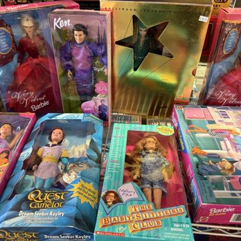 Auntie Em's Miniatures - Vintage dolls - Antiques Near Me - Glendale, Arizona Auntie Em's Miniatures - Vintage dolls - Antiques Near Me - Glendale, Arizona