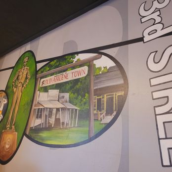 M & R Grill - Steakhouses Near Me - Abilene, Kansas
