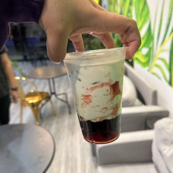 BLTea - Strawberry Cha Cha - Bubble Tea Near Me - Los Angeles, California
