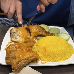18. Fried Chicken with Rice   Com Ga Xoi Mo
