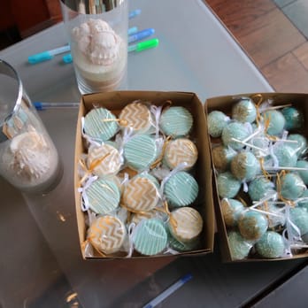 XOXO Cake Pops - Desserts Near Me