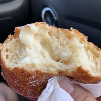 Leonard's Bakery - Bakeries Near Me - Honolulu, Hawaii